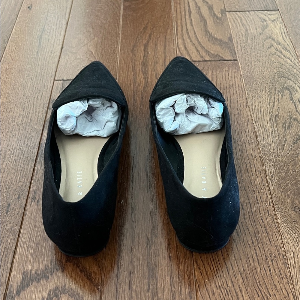 Kelly & Katie Classic Black Pointed Toe Loafers, size 8.5 - Picture 6 of 9